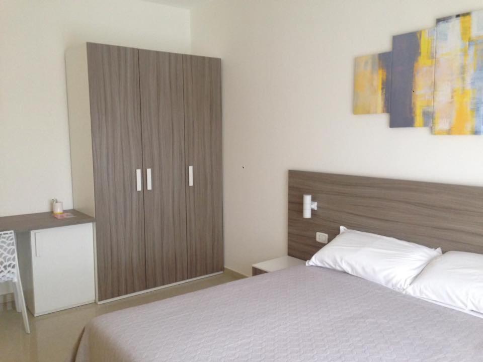 B&B Corso Roma Apricena Luaran gambar