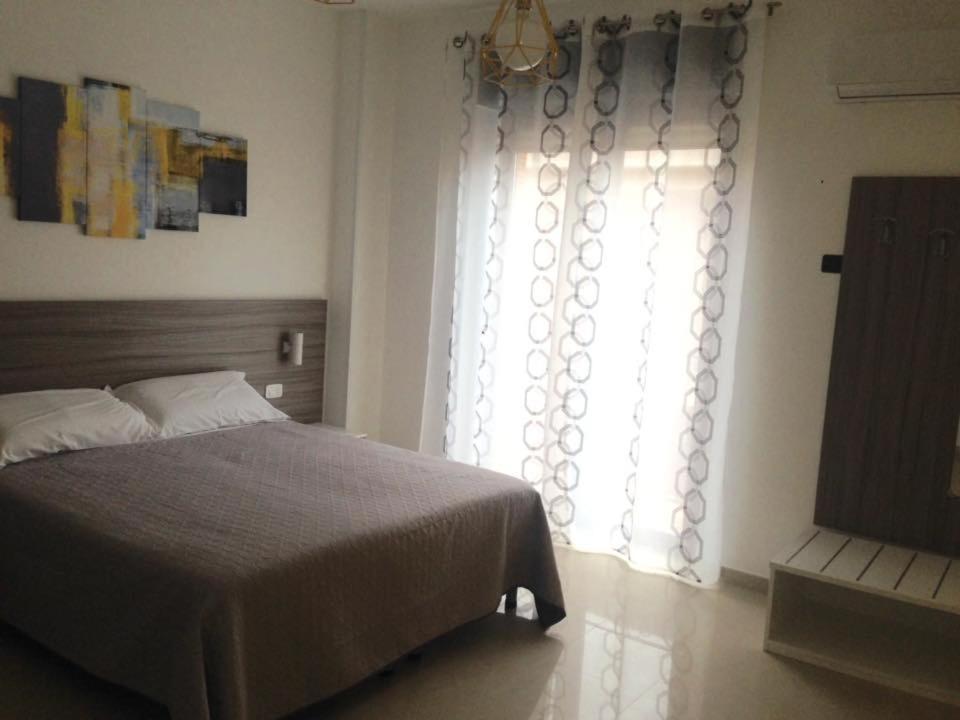 B&B Corso Roma Apricena Luaran gambar